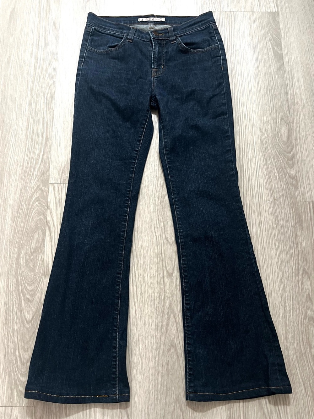 ANTHROPOLOGIE J Brand Denim Lexington Flare Jeans Midrise Pure Wash Size 26